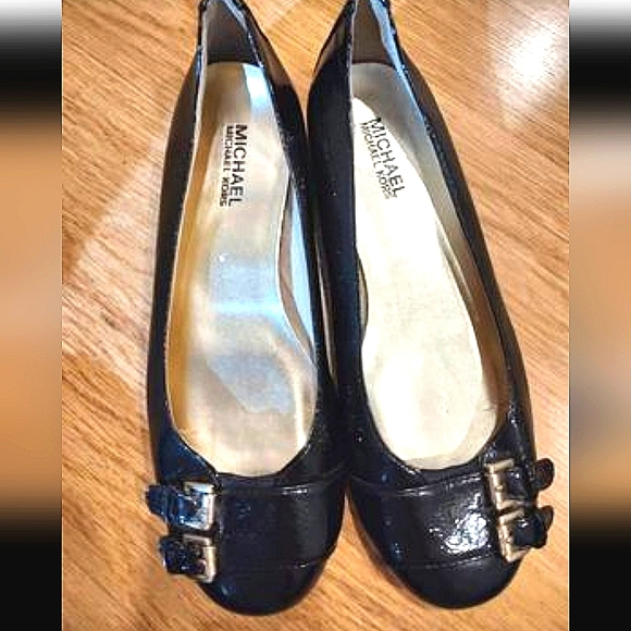 Michael Kors ballet slip-ons Size 8M - Picture 1 of 3